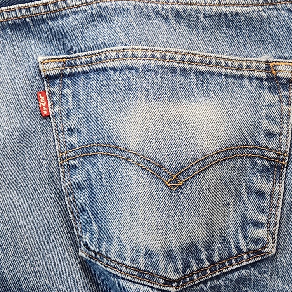 Levis 501 Jeans Mens 44x34 Blue Button Fly Original Straight Denim - Picture 6 of 11